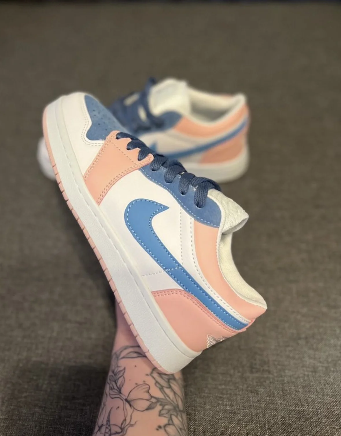 Кроссовки женские Nike - миниатюра 3