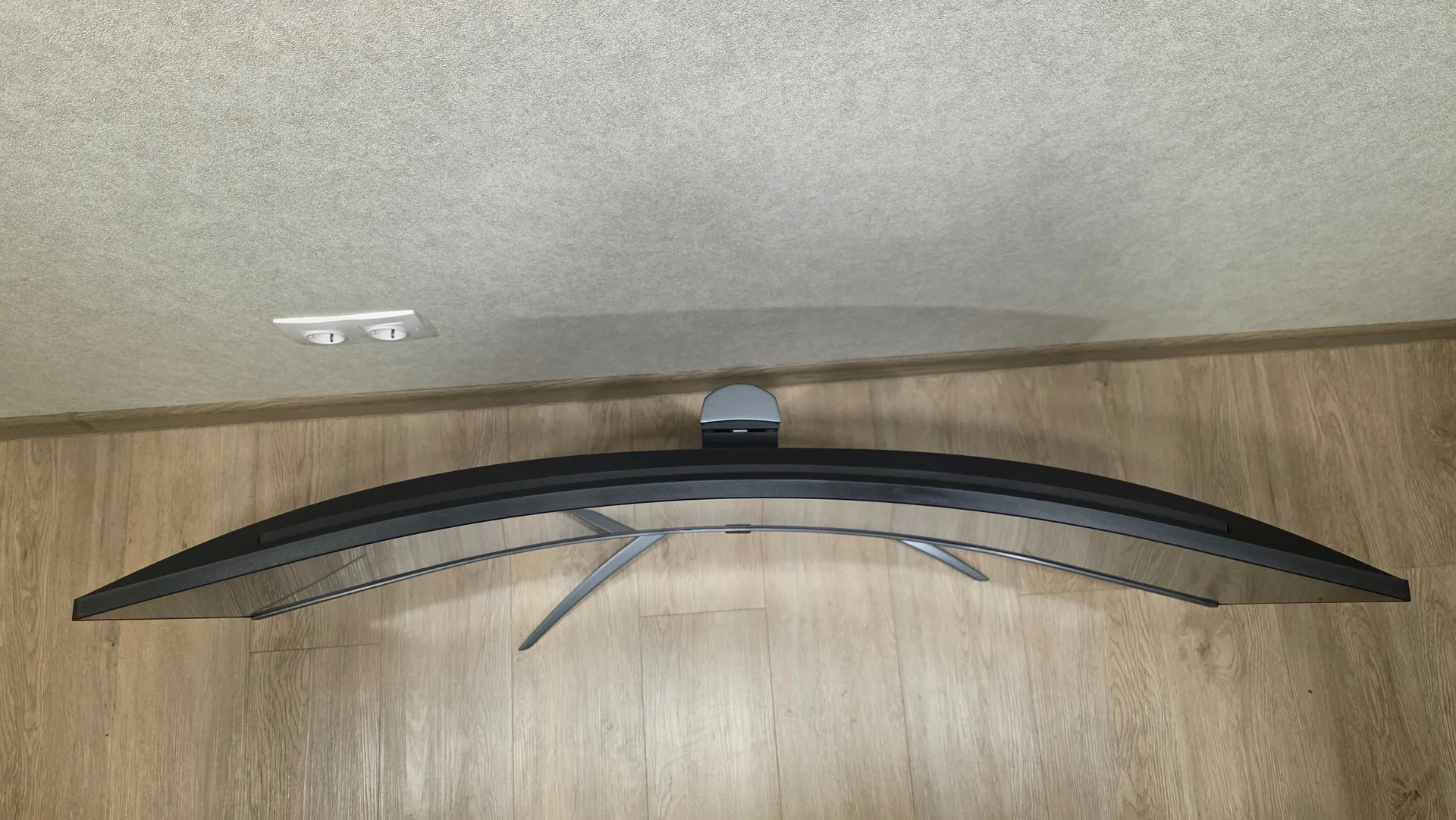 48.8" Монитор AOC agon AG493UCX2. 5120x1440 - миниатюра 3