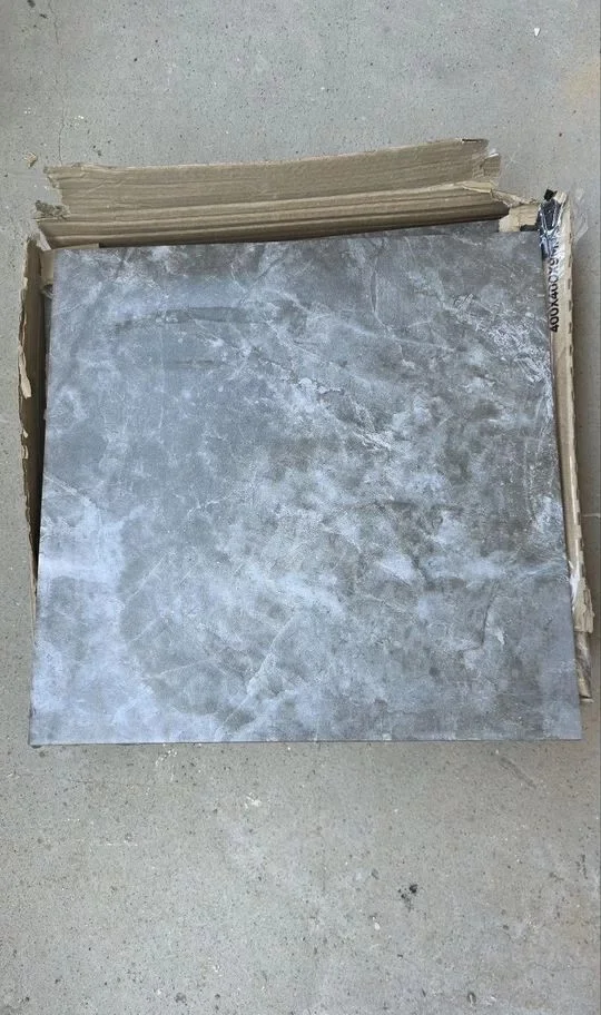 Плитка керамическая 18х40 и 40x40см - изображение 1