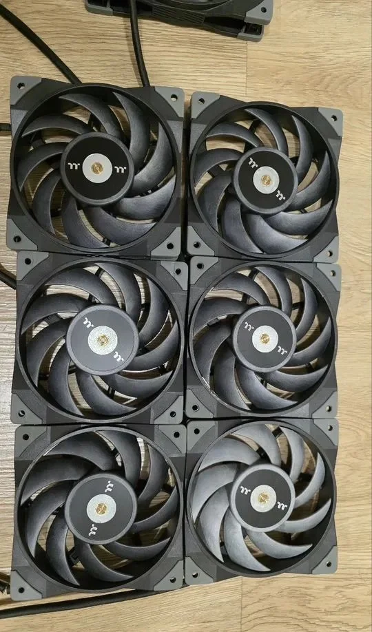 Вентиляторы для корпуса Thermaltake - миниатюра 2
