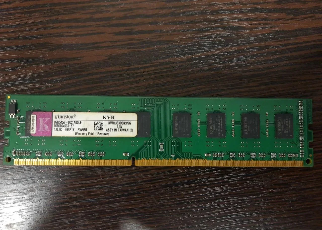 Оперативная память DDR3 Kingston KVR1333D3N9/2G - изображение 1