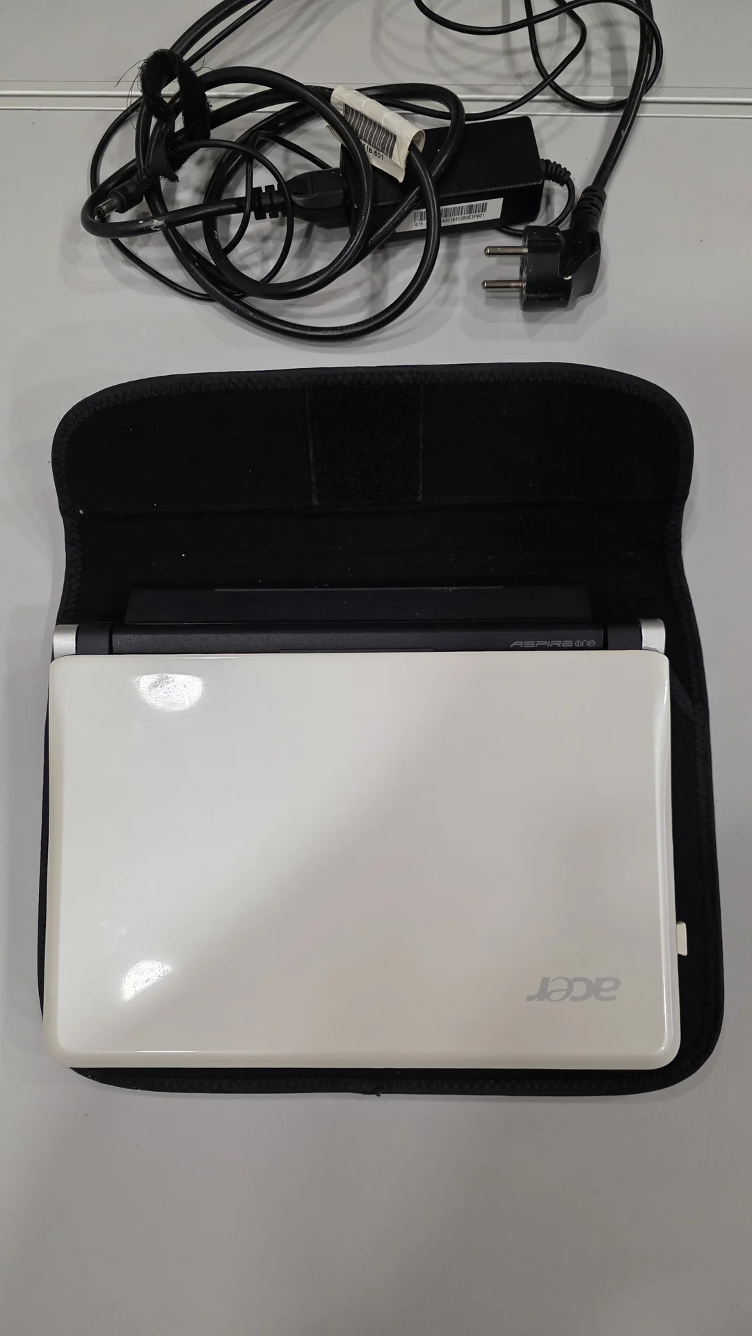 Нетбук Acer Aspire One kav10 "10.1 - миниатюра 2