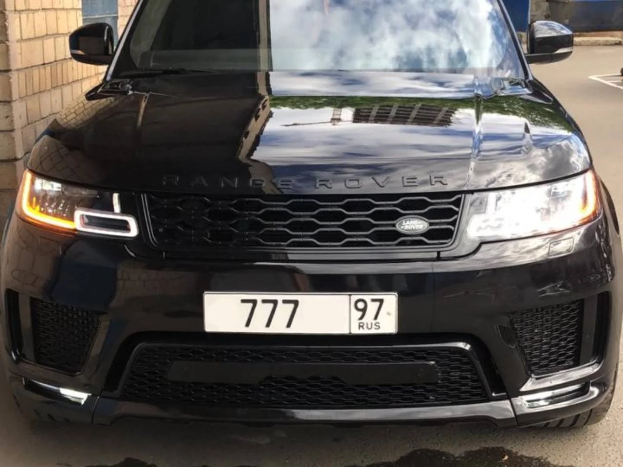 Рестайлинг Оригинал Range Rover 2018 под Ключ - миниатюра 3
