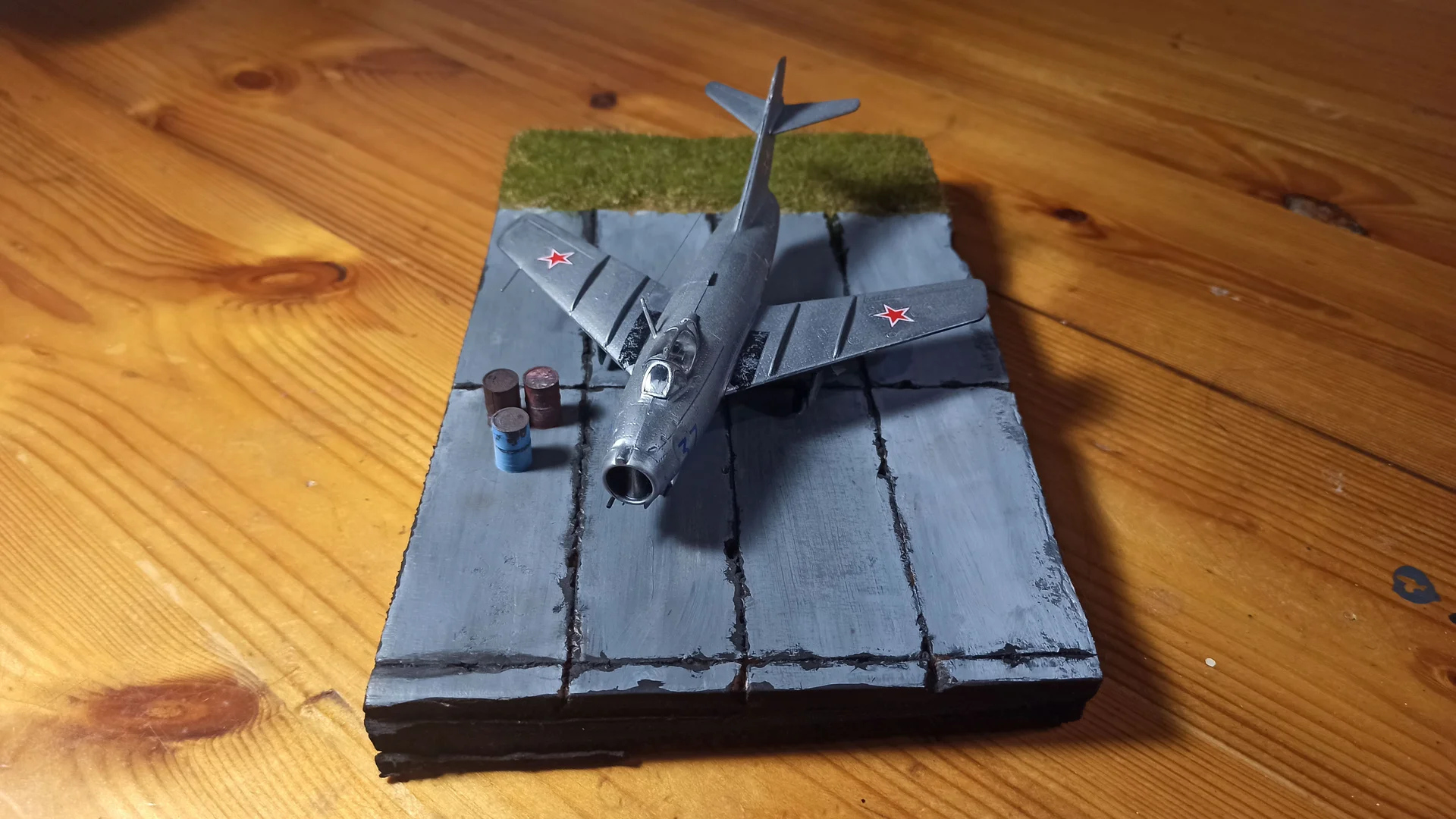 Диорама МиГ-15, масштаб 1/72 - миниатюра 2