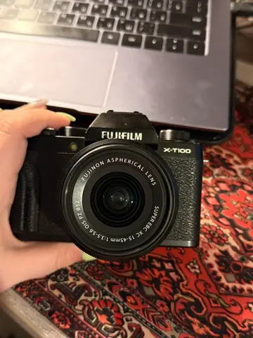 FujiFilm xt100