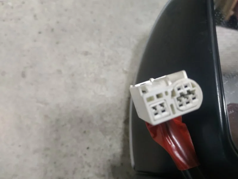 Зеркало правое Toyota Prius XW30 2009 - миниатюра 2