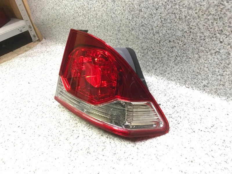 Фонарь правый Honda Civic 4D 2010 - миниатюра 3