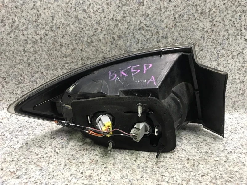 Фонарь правый Mazda 3 BK 2007 - миниатюра 4
