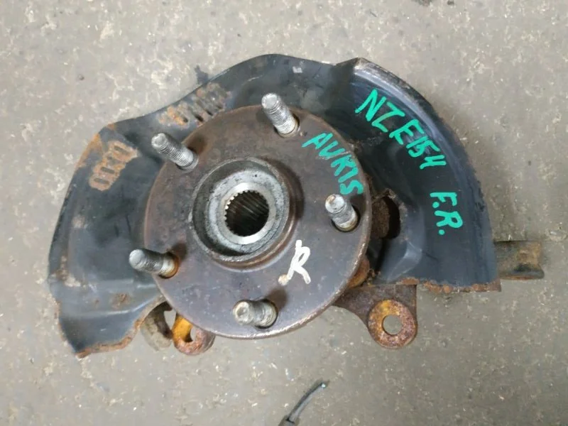Поворотный кулак правый Toyota Auris E150 2007 - миниатюра 2