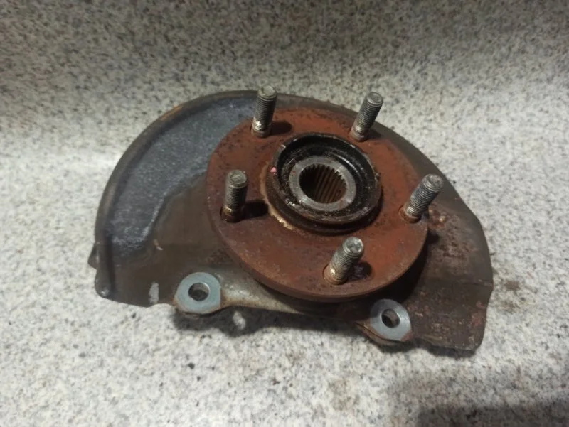 Поворотный кулак левый Mitsubishi Lancer 10 2007 - миниатюра 2