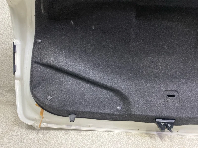 Крышка багажника Mazda 3 BL 2010 - миниатюра 8