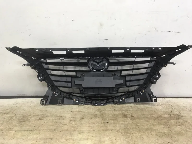 Решетка радиатора Mazda 3 BM - миниатюра 4