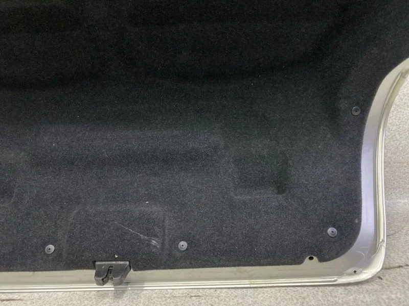 Крышка багажника Toyota Avensis T250 2007 - миниатюра 9