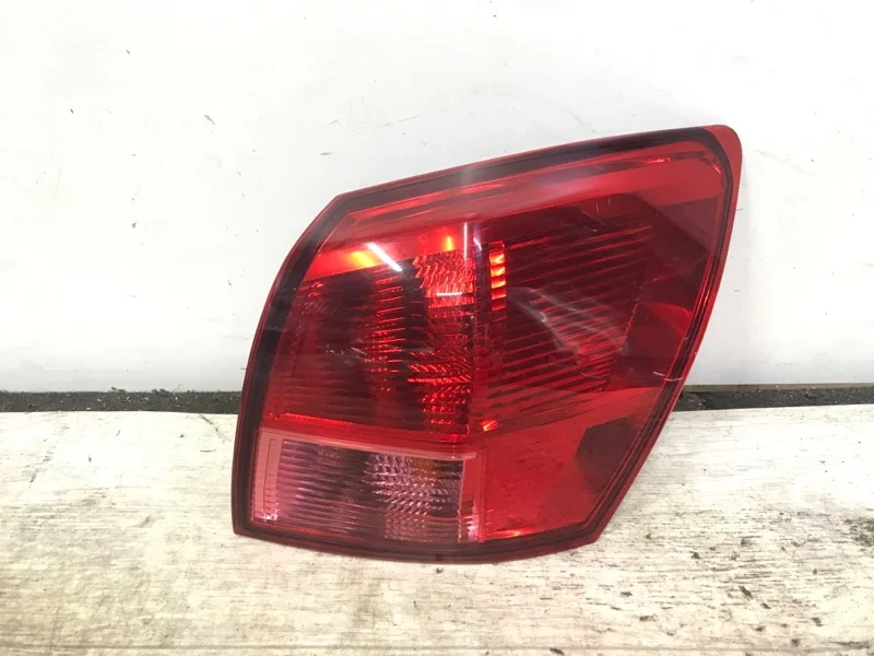 Фонарь правый Nissan Qashqai J10 - изображение 1