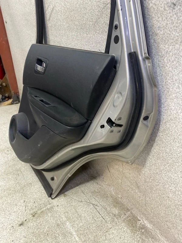 Дверь задняя правая Nissan Qashqai J10 - миниатюра 9