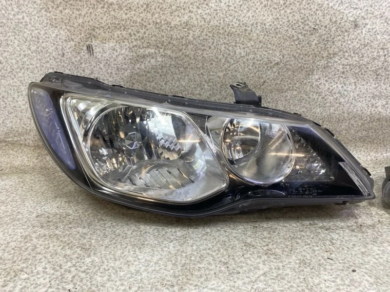 Фара правая Honda Civic 4D 2007 - изображение 1