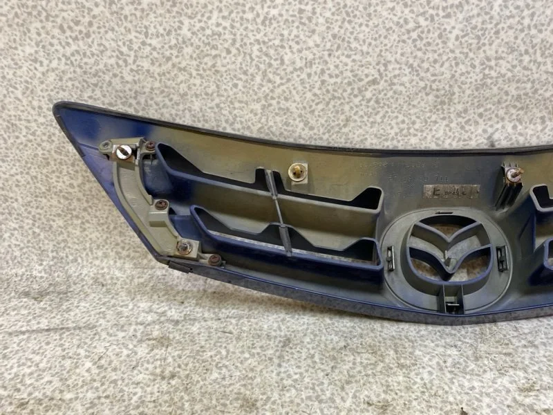 Решетка радиатора Mazda 3 BK 2005 - миниатюра 6
