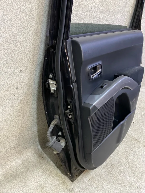 Дверь задняя правая Mitsubishi Outlander XL 2007 - миниатюра 7