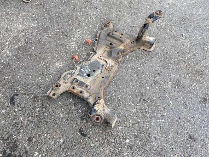 Подрамник передний Mazda 3 BK - миниатюра 2