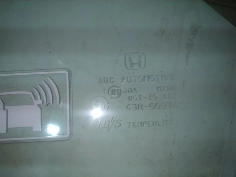Стекло переднее правое Honda Accord 7 2003 - миниатюра 2