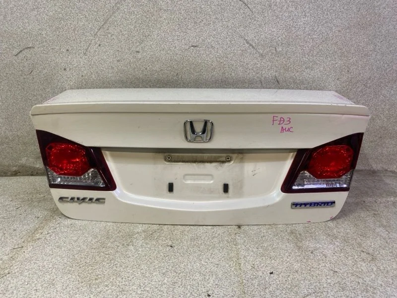 Крышка багажника Honda Civic 4D 2010 - изображение 1