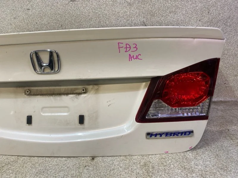 Крышка багажника Honda Civic 4D 2010 - миниатюра 2