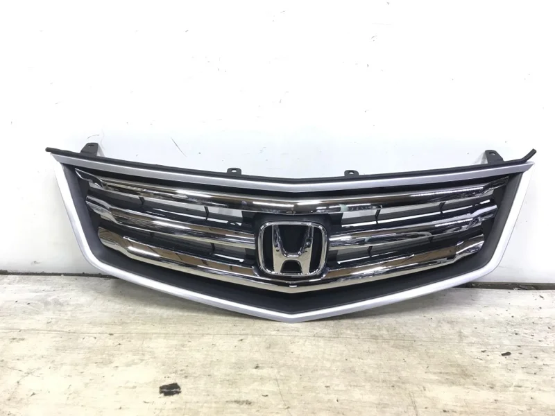 Решетка радиатора Honda Accord 8 - изображение 1