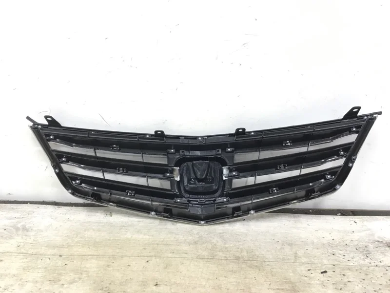 Решетка радиатора Honda Accord 8 - миниатюра 4