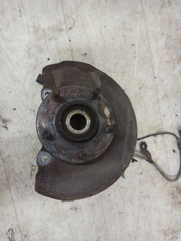 Поворотный кулак правый Mitsubishi Lancer 10 2007 - миниатюра 2