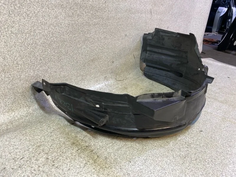 Подкрылок передний правый Honda Civic 4D 2007 - миниатюра 3