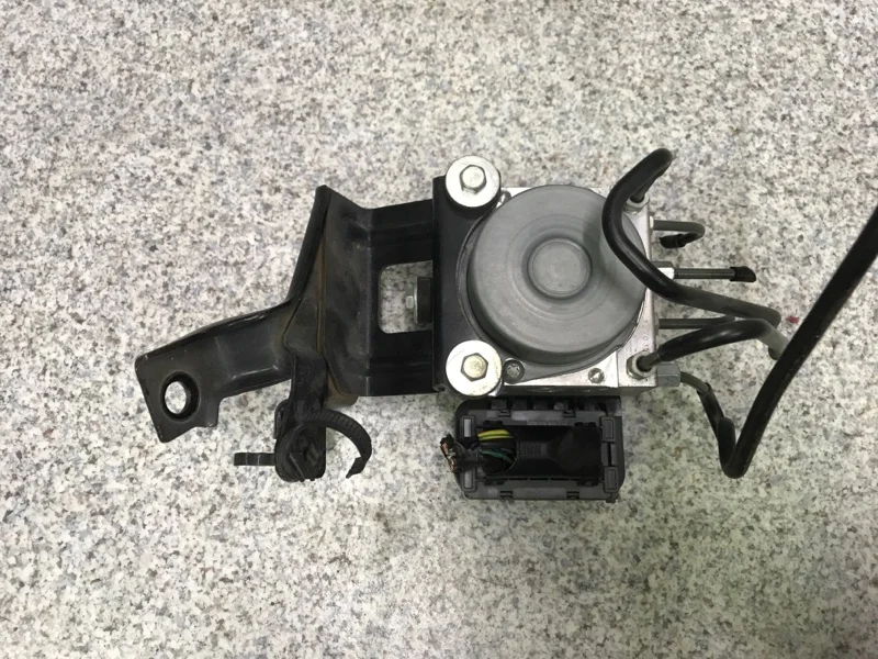Блок abs Mazda 6 GH 2007 - миниатюра 2