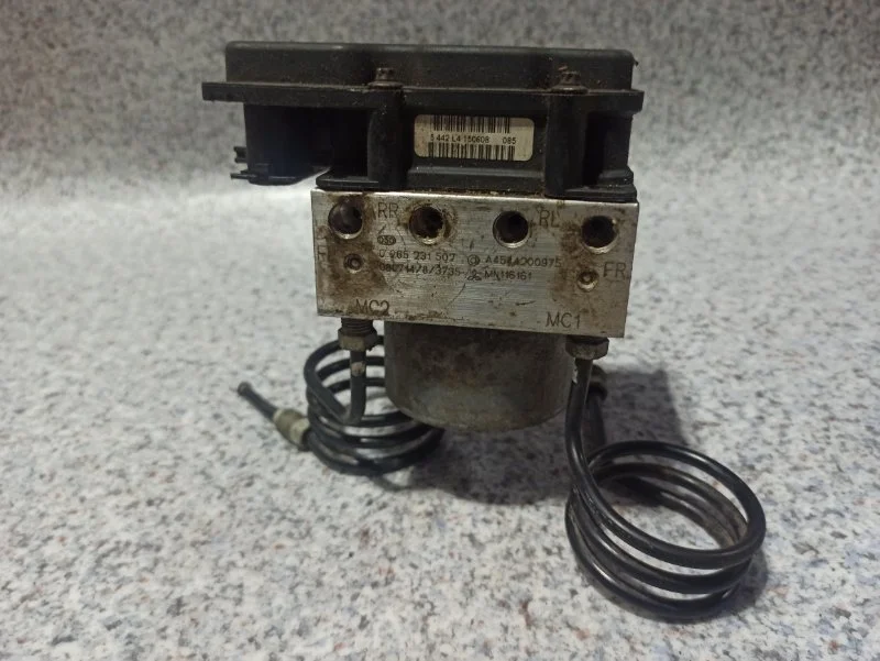Блок abs Mitsubishi Colt Z3 4A90 2004
