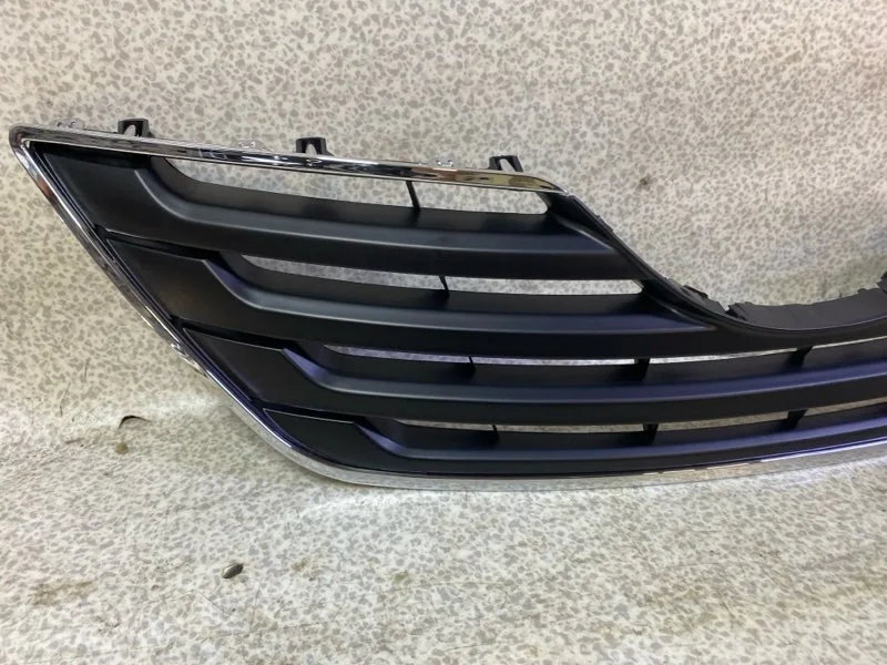 Решетка радиатора Toyota Camry 40 2007 - миниатюра 3