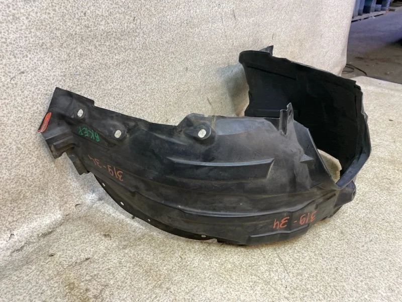 Подкрылок передний правый Mazda 3 BK 2007 - миниатюра 2