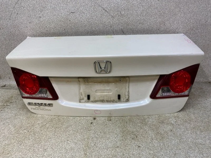 Крышка багажника Honda Civic 4D 2007 - изображение 1