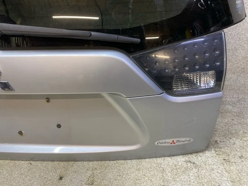 Крышка багажника Mitsubishi Outlander XL 2007 - миниатюра 2