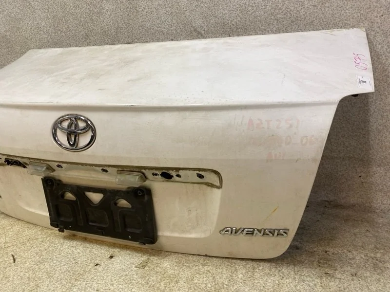 Крышка багажника Toyota Avensis T250 2007 - миниатюра 3