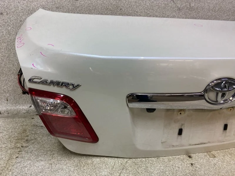 Крышка багажника Toyota Camry 40 2007 - миниатюра 3