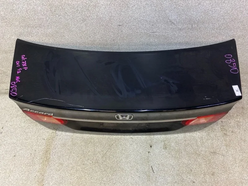 Крышка багажника Honda Accord 8 - миниатюра 2