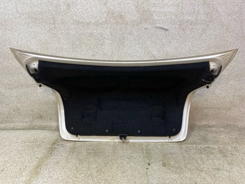 Крышка багажника Toyota Avensis T250 2007 - миниатюра 7