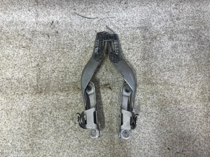 Петля капота Honda Civic 4D 2007 - миниатюра 3