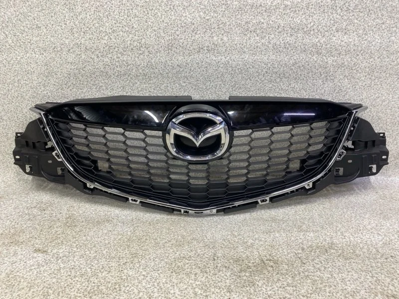 Решетка радиатора Mazda CX-5 - изображение 1