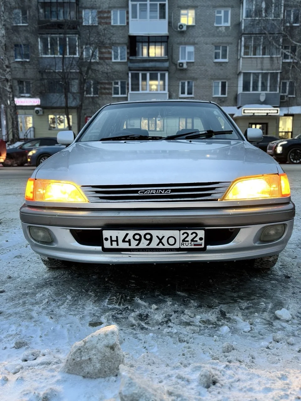 Toyota Carina - миниатюра 3