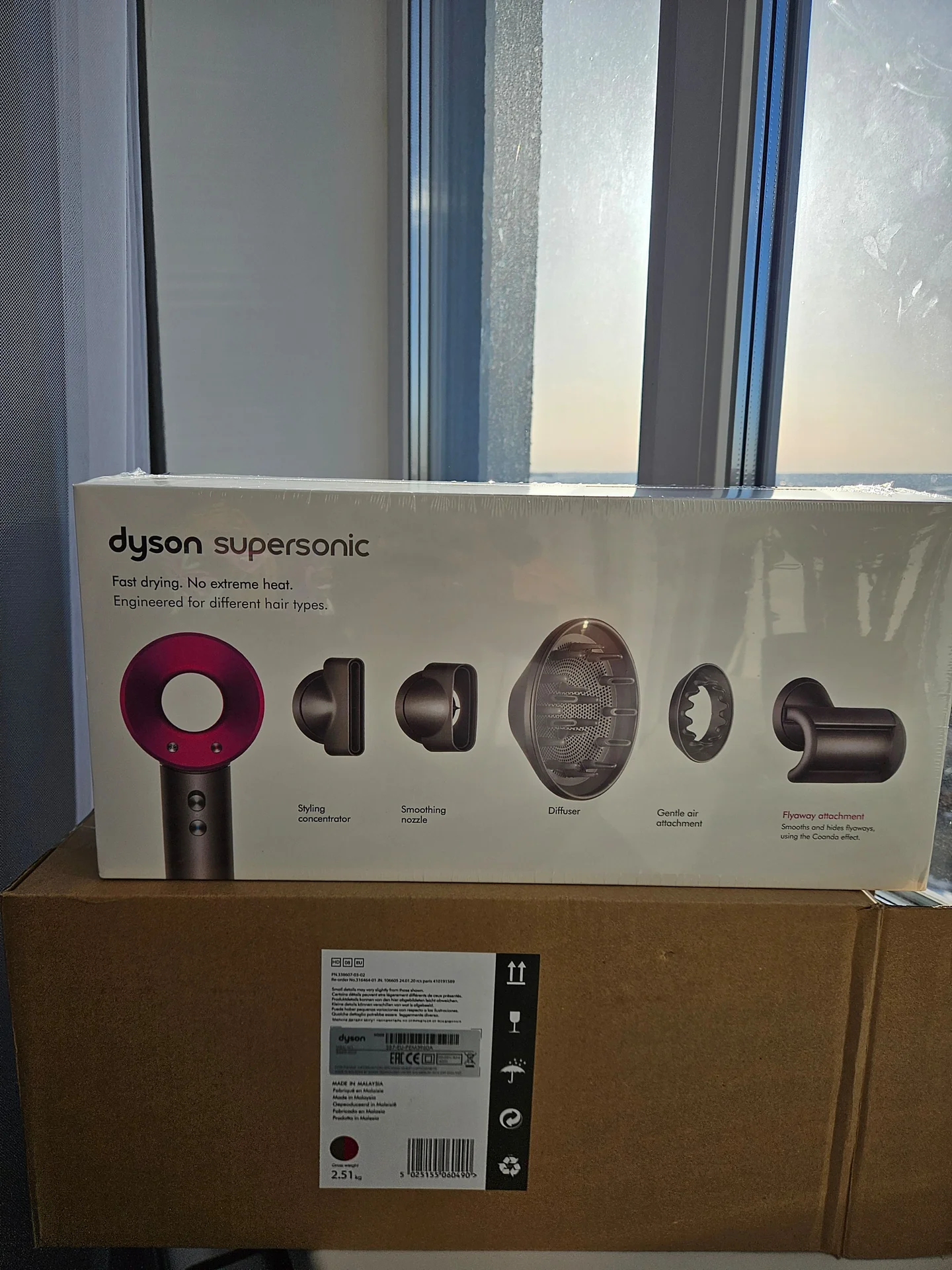 Фен дайсон dyson - миниатюра 3