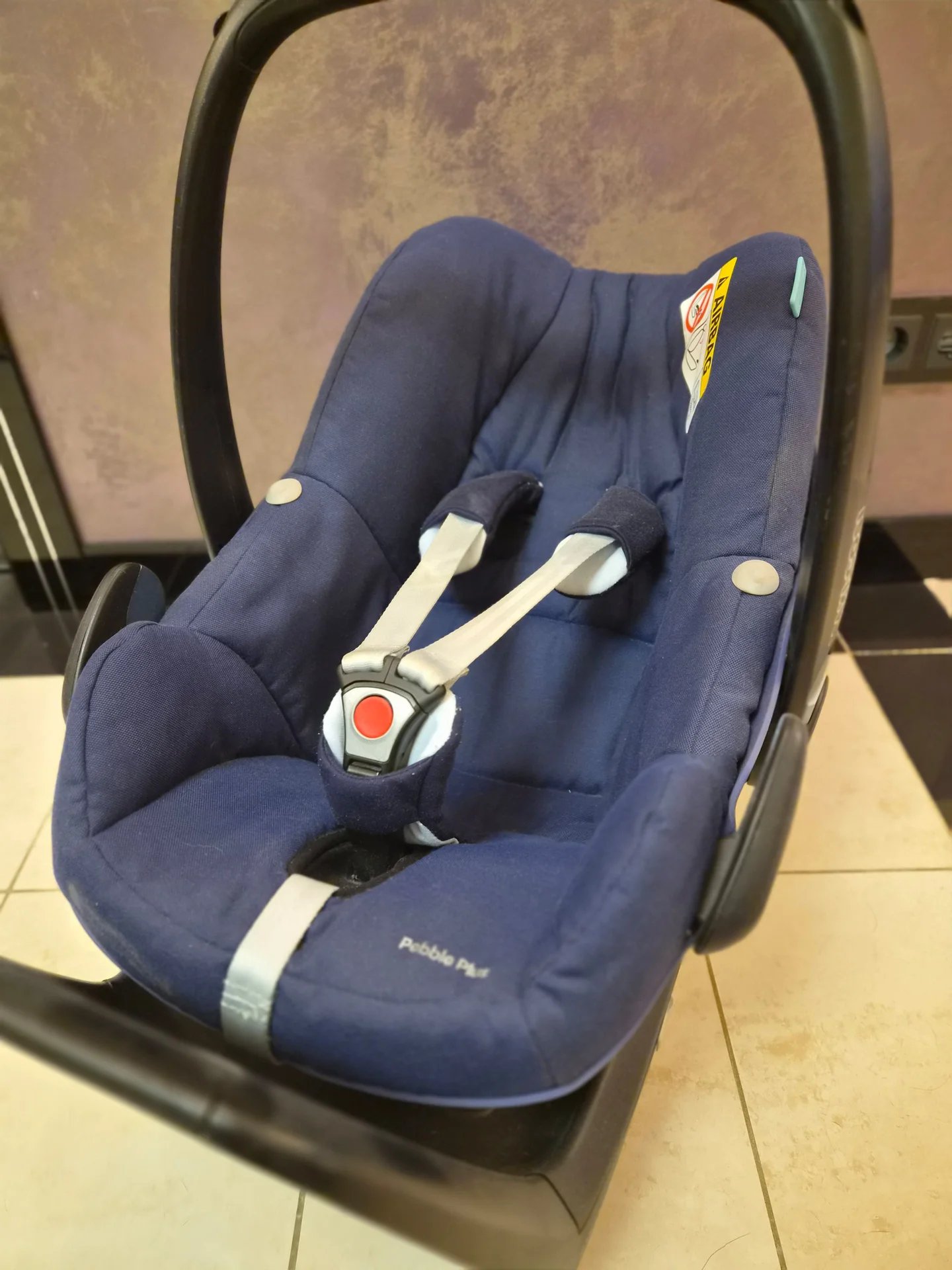 Автолюлька Maxi-Cosi с базой - изображение 1