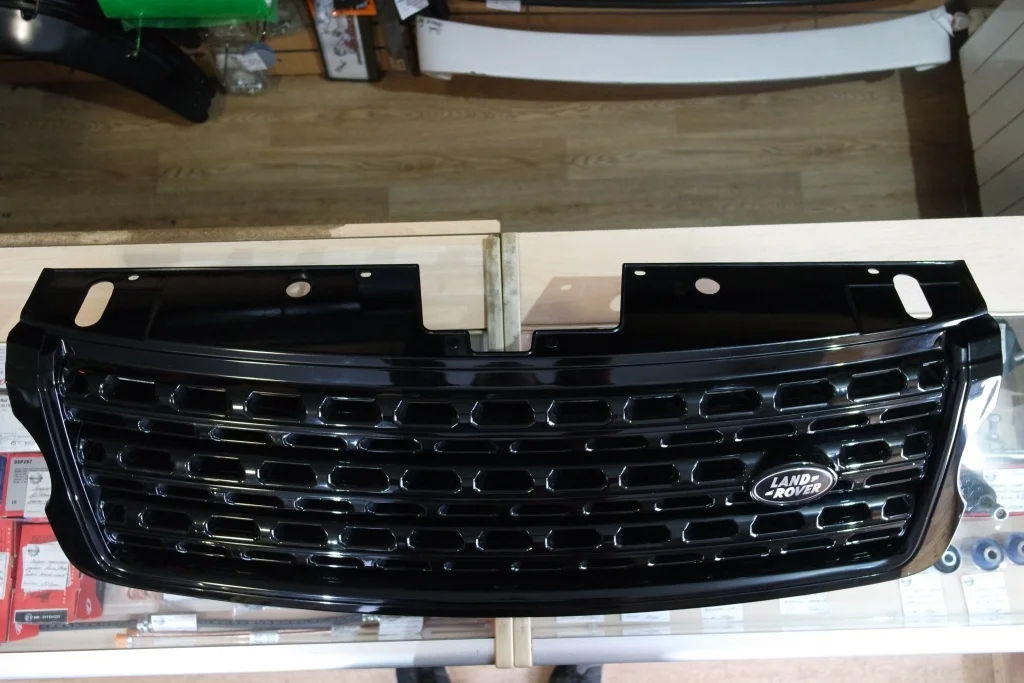 Решетка радиатора Range Rover 4 (кузов l405) - миниатюра 4