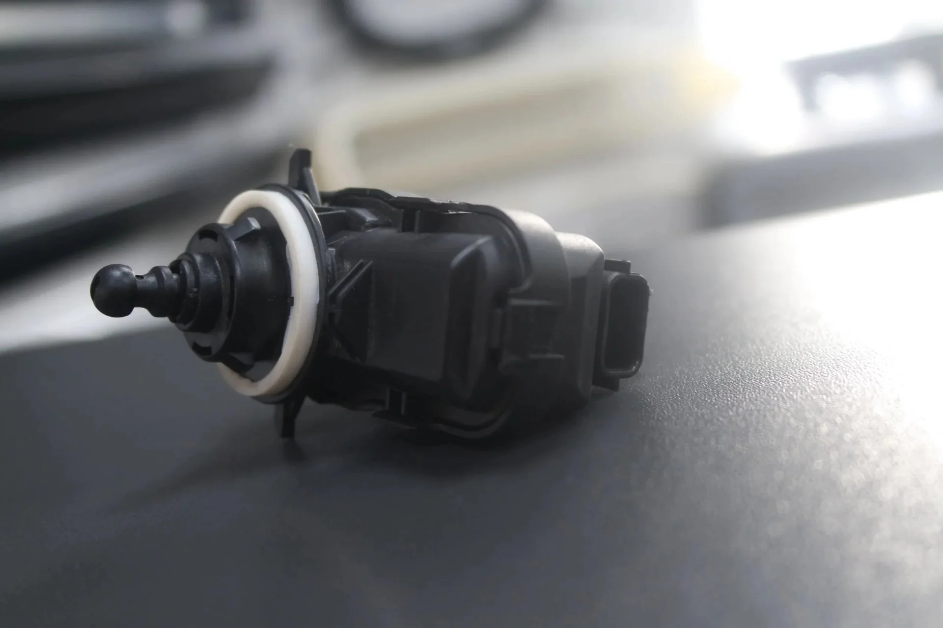 Корректор фары "Tyc" (Nissan Almera N16) - миниатюра 2