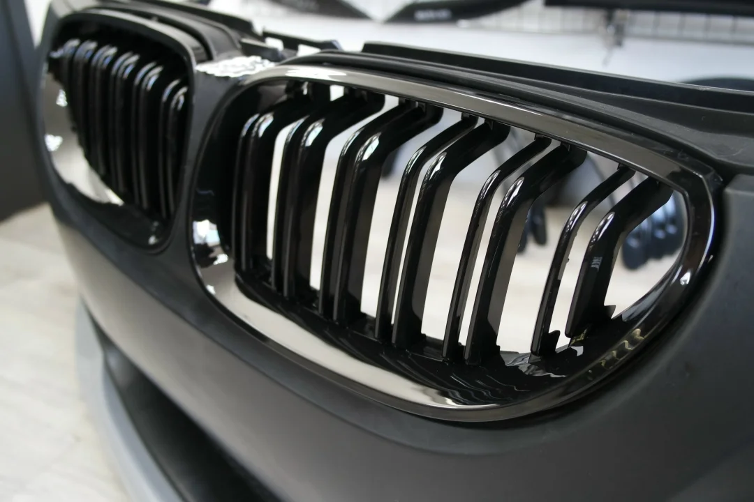 Решетки радиатора "F style" (BMW E60) - миниатюра 3