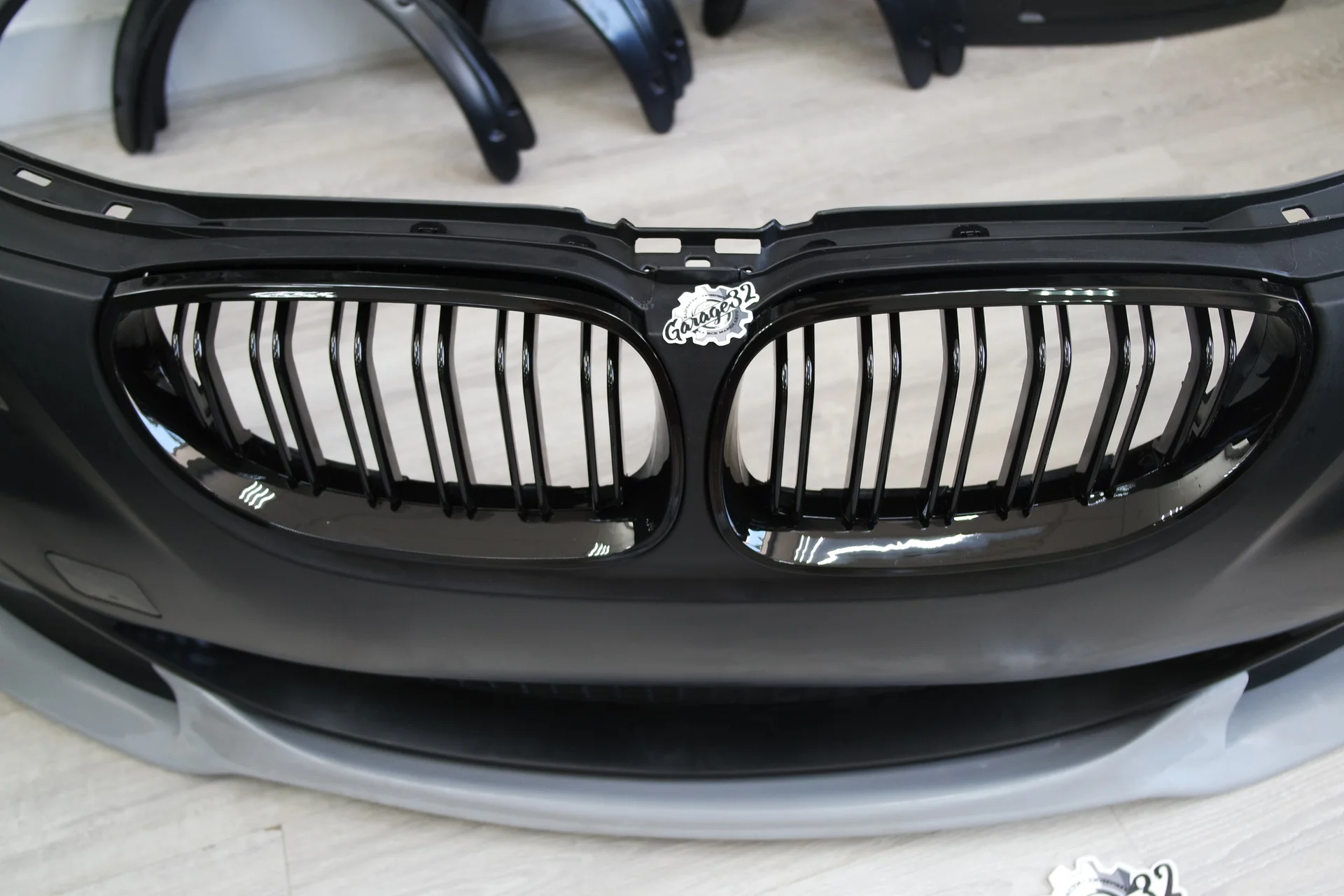 Решетки радиатора "F style" (BMW E60) - миниатюра 4