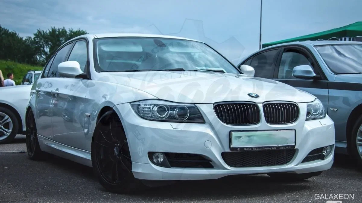 Передний бампер "Stock" (BMW E90/E91 rest.) - изображение 1